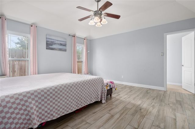 6934 Dundee Dr, Corpus Christi, TX 78413