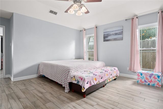 6934 Dundee Dr, Corpus Christi, TX 78413