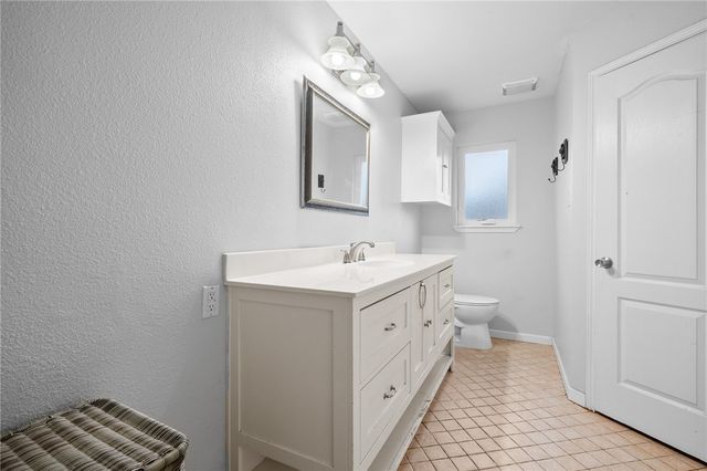 6934 Dundee Dr, Corpus Christi, TX 78413