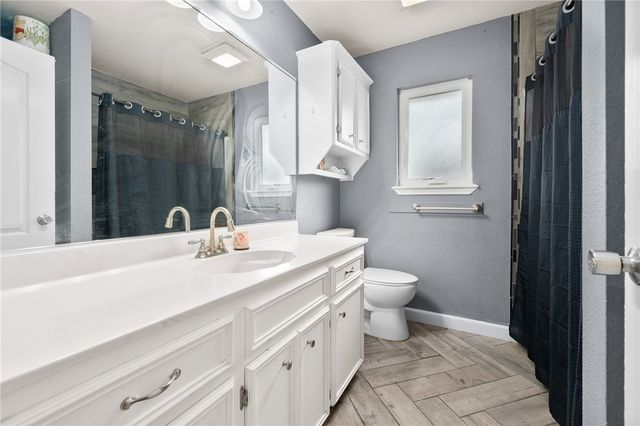 6934 Dundee Dr, Corpus Christi, TX 78413