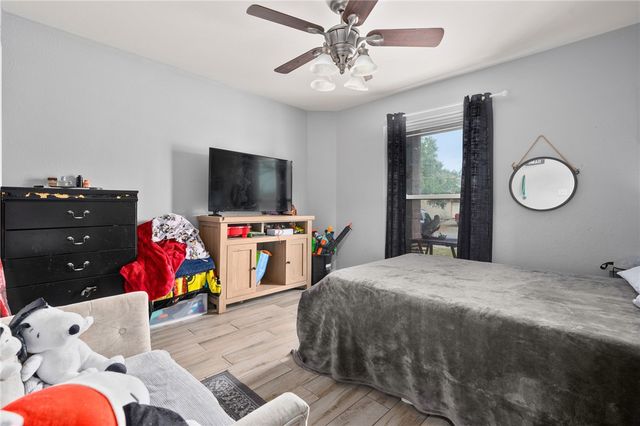 6934 Dundee Dr, Corpus Christi, TX 78413