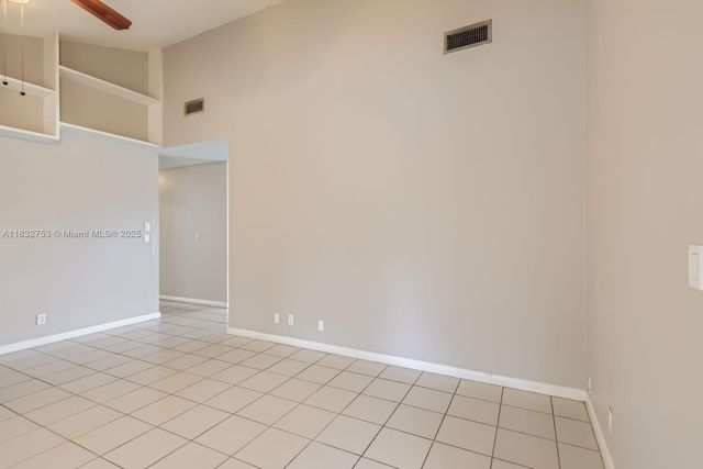 11035 NW 27th St, Sunrise, FL 33322