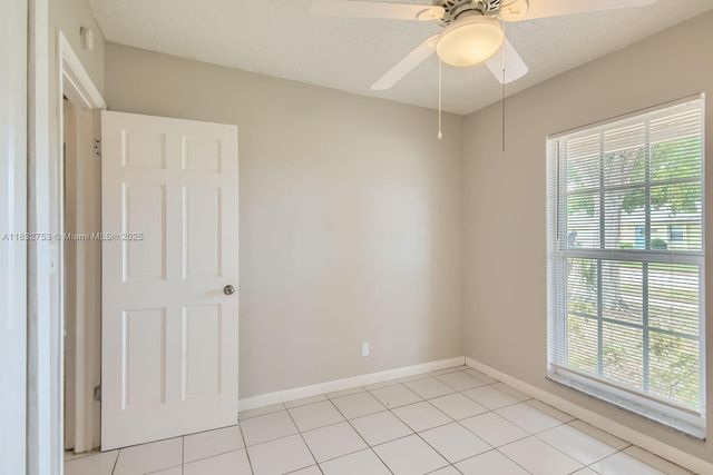 11035 NW 27th St, Sunrise, FL 33322