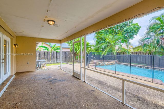11035 NW 27th St, Sunrise, FL 33322