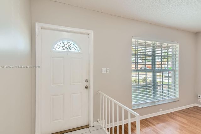 11035 NW 27th St, Sunrise, FL 33322