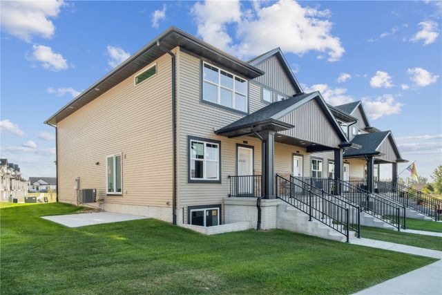 2436 Roycroft Alley, Marion, IA 52302