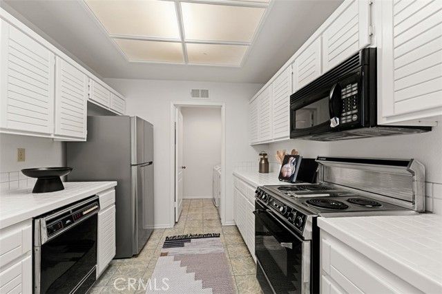 32 Lehigh Aisle, Irvine, CA 92612