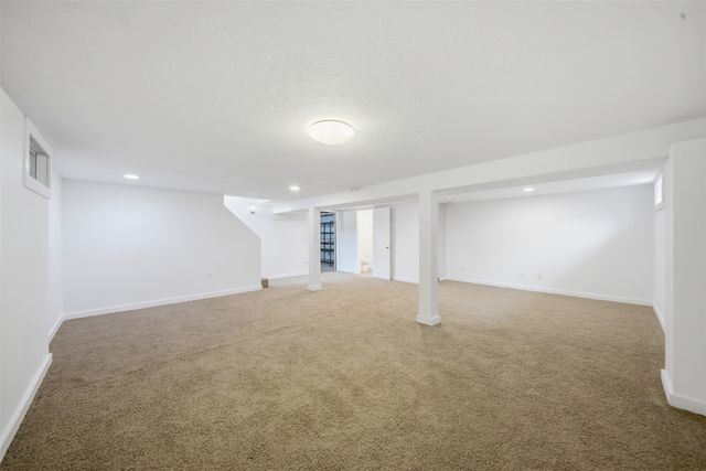 655 3rd Street, Waukee, IA 50263