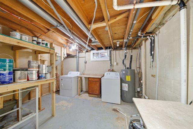 655 3rd Street, Waukee, IA 50263