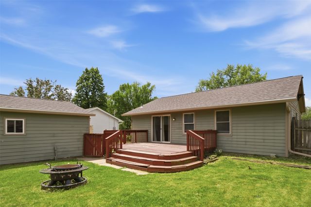655 3rd Street, Waukee, IA 50263