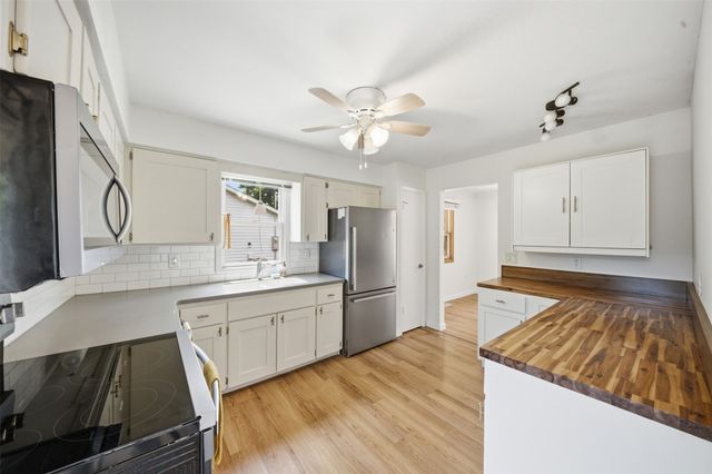 655 3rd Street, Waukee, IA 50263