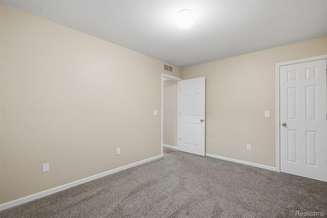 27729 Harrison Woods Lane, Harrison Charter Township, MI 48045