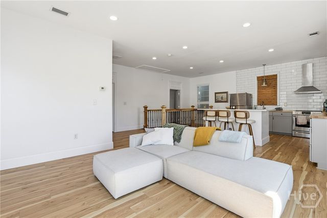 521 W 37th Street, Savannah, GA 31415