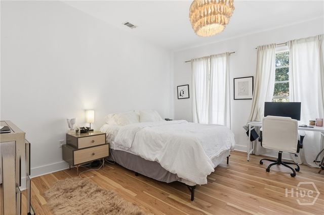 521 W 37th Street, Savannah, GA 31415