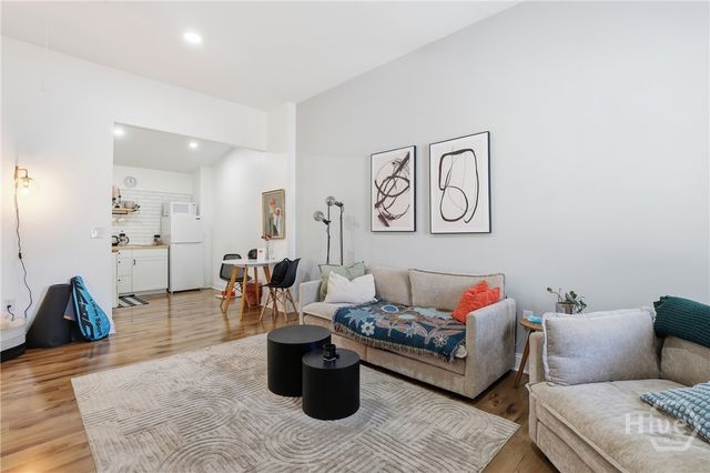 521 W 37th Street, Savannah, GA 31415