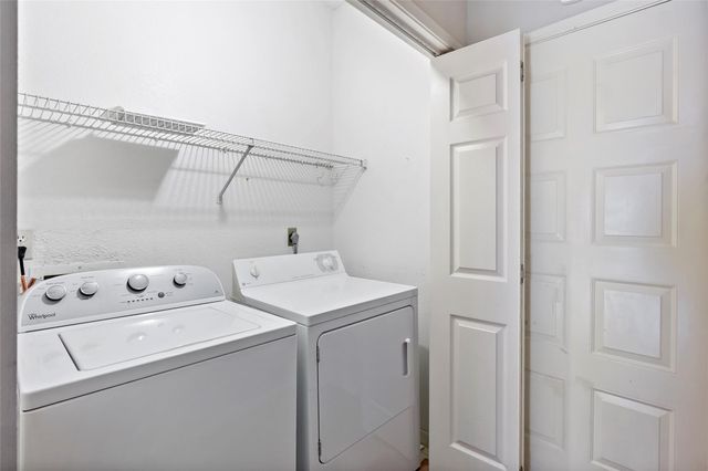 3122 Camelot Drive 33, Bryan, TX 77802