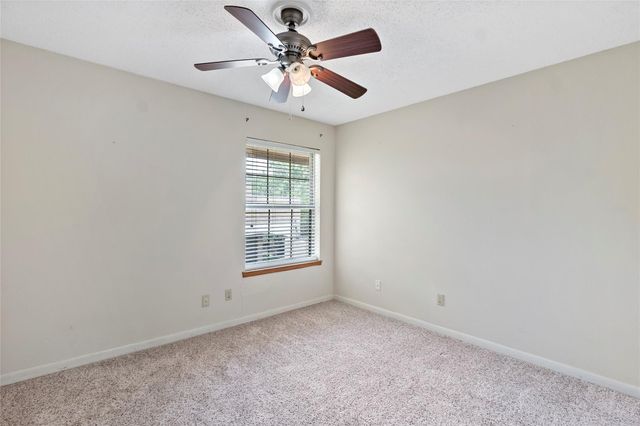 3122 Camelot Drive 33, Bryan, TX 77802