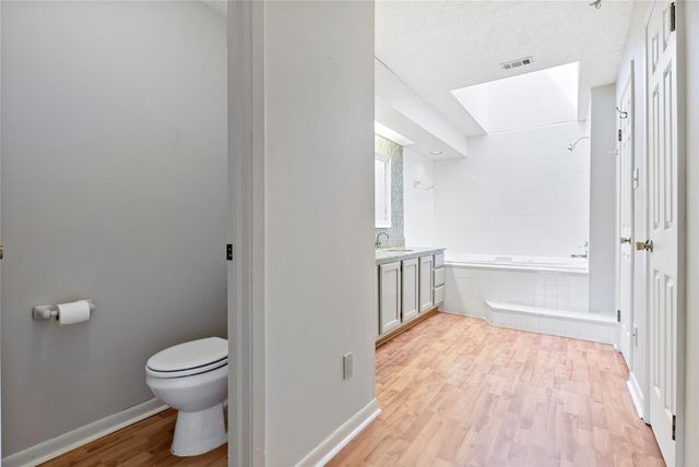 3122 Camelot Drive 33, Bryan, TX 77802