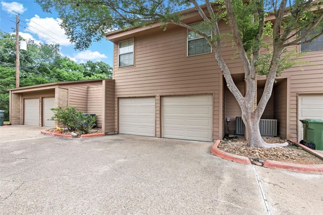 3122 Camelot Drive 33, Bryan, TX 77802