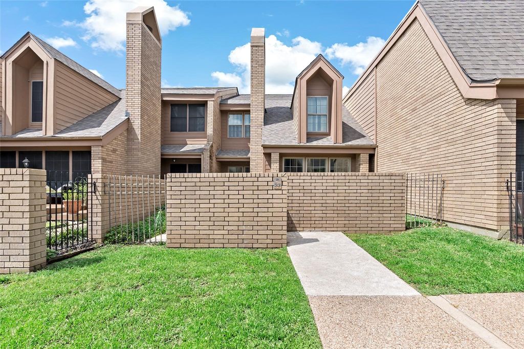 3122 Camelot Drive 33, Bryan, TX 77802