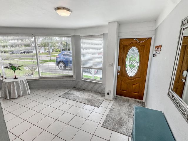 1009 SE 15th Street, Deerfield Beach, FL 33441