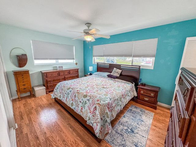 1009 SE 15th Street, Deerfield Beach, FL 33441