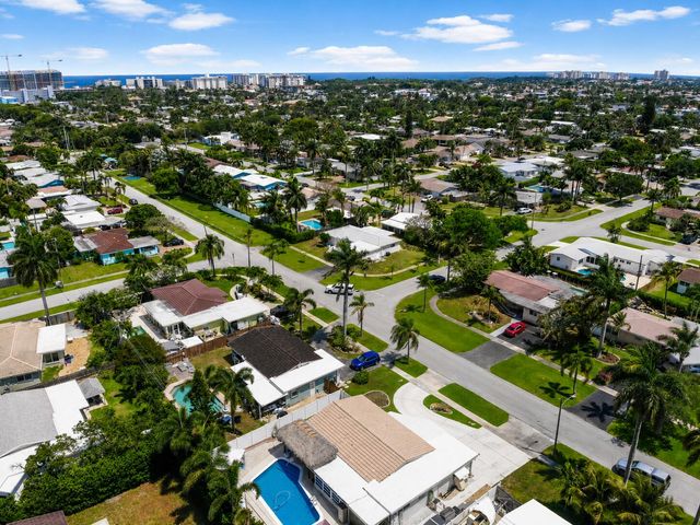 1009 SE 15th Street, Deerfield Beach, FL 33441