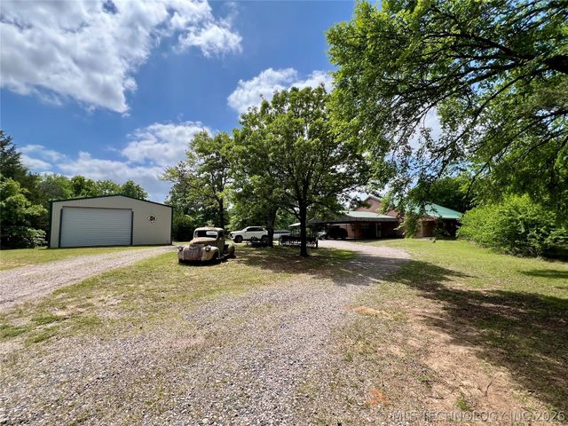 5377 McDuffee Road, Kingston, OK 73439