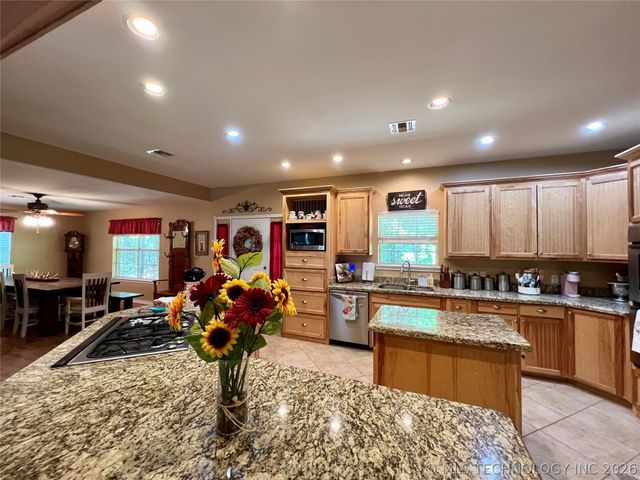 5377 McDuffee Road, Kingston, OK 73439