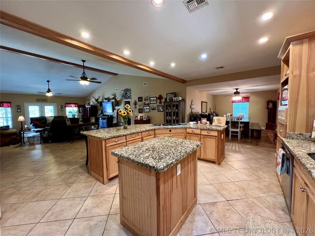 5377 McDuffee Road, Kingston, OK 73439