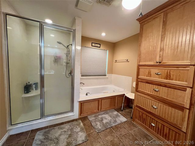 5377 McDuffee Road, Kingston, OK 73439