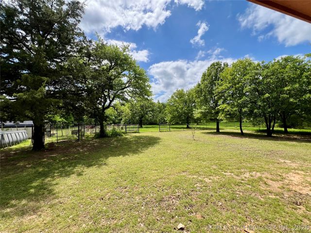 5377 McDuffee Road, Kingston, OK 73439