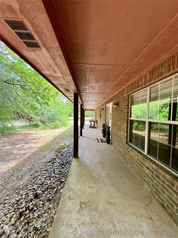 5377 McDuffee Road, Kingston, OK 73439