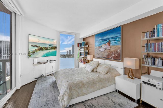 3370 E Hidden Bay Dr 2407, Aventura, FL 33180