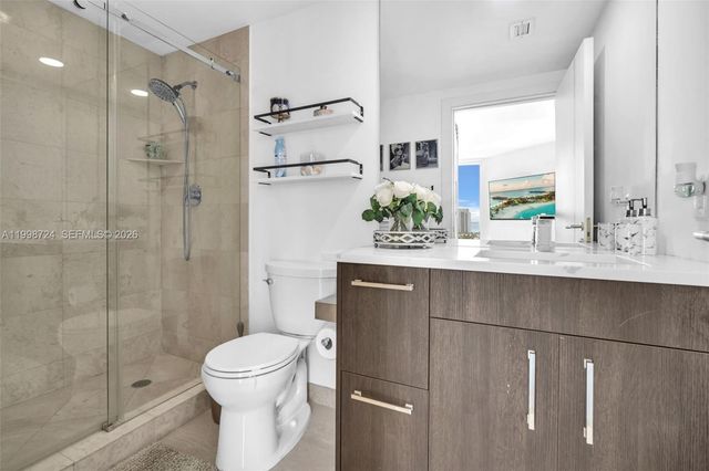 3370 E Hidden Bay Dr 2407, Aventura, FL 33180