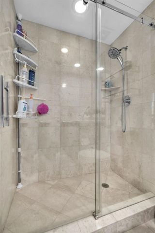 3370 E Hidden Bay Dr 2407, Aventura, FL 33180