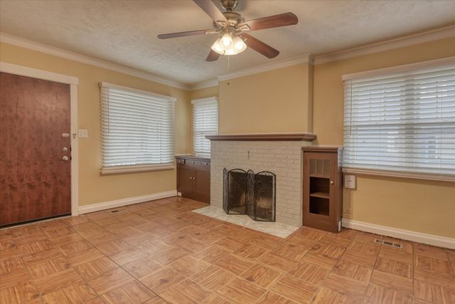 4107 E 2nd Ave, Spokane, WA 99202