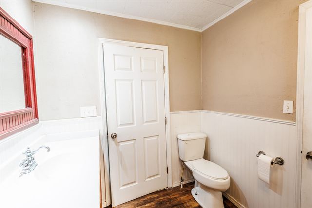 202 N Sycamore, Malone, TX 76660