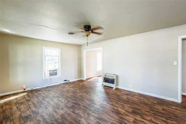 202 N Sycamore, Malone, TX 76660