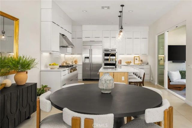 211 Brackens, Lake Forest, CA 92630