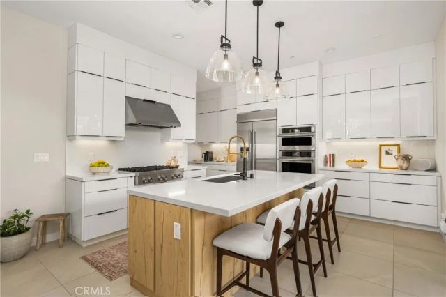 211 Brackens, Lake Forest, CA 92630