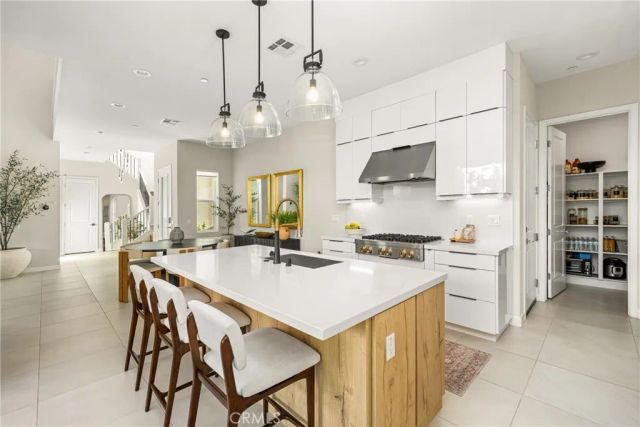 211 Brackens, Lake Forest, CA 92630