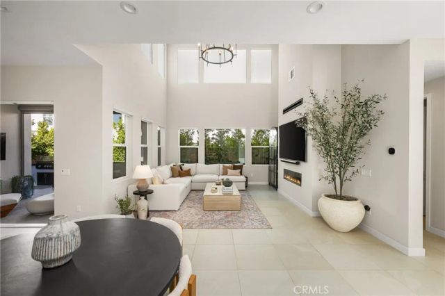 211 Brackens, Lake Forest, CA 92630