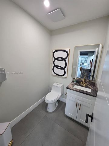 2429 Davie Blvd, Fort Lauderdale, FL 33312