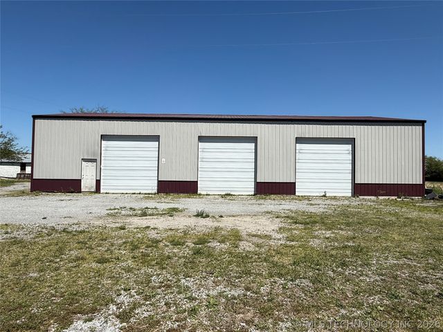 2212 N Highway 69 Highway, Pryor, OK 74361