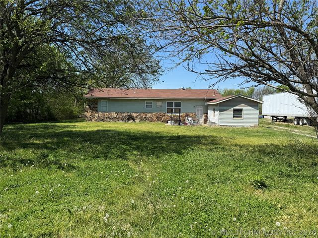 2212 N Highway 69 Highway, Pryor, OK 74361
