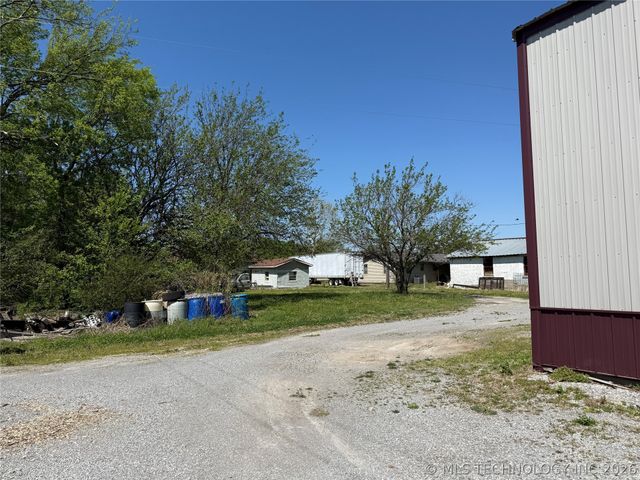2212 N Highway 69 Highway, Pryor, OK 74361