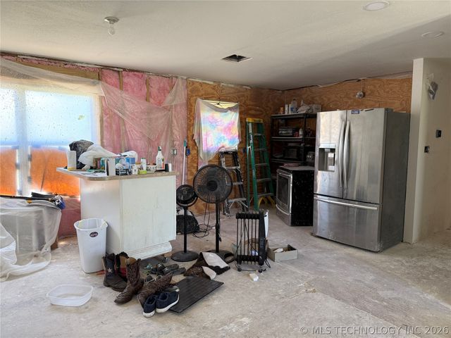 2212 N Highway 69 Highway, Pryor, OK 74361