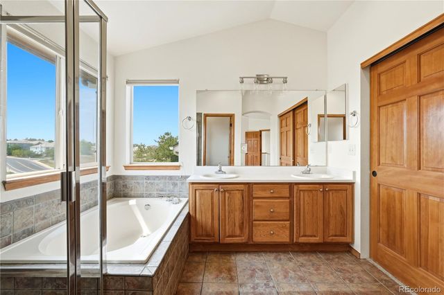 10089 Astorbrook Lane, Highlands Ranch, CO 80126