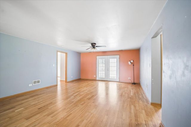 221 Clay Street, Montgomery, IL 60538